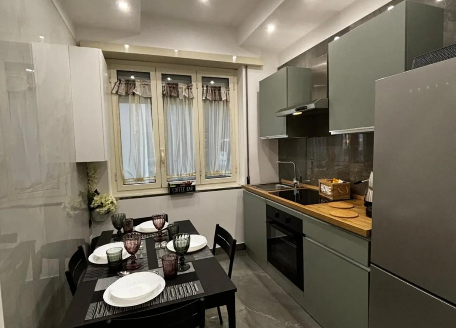 Louis Helen Apartment Naples