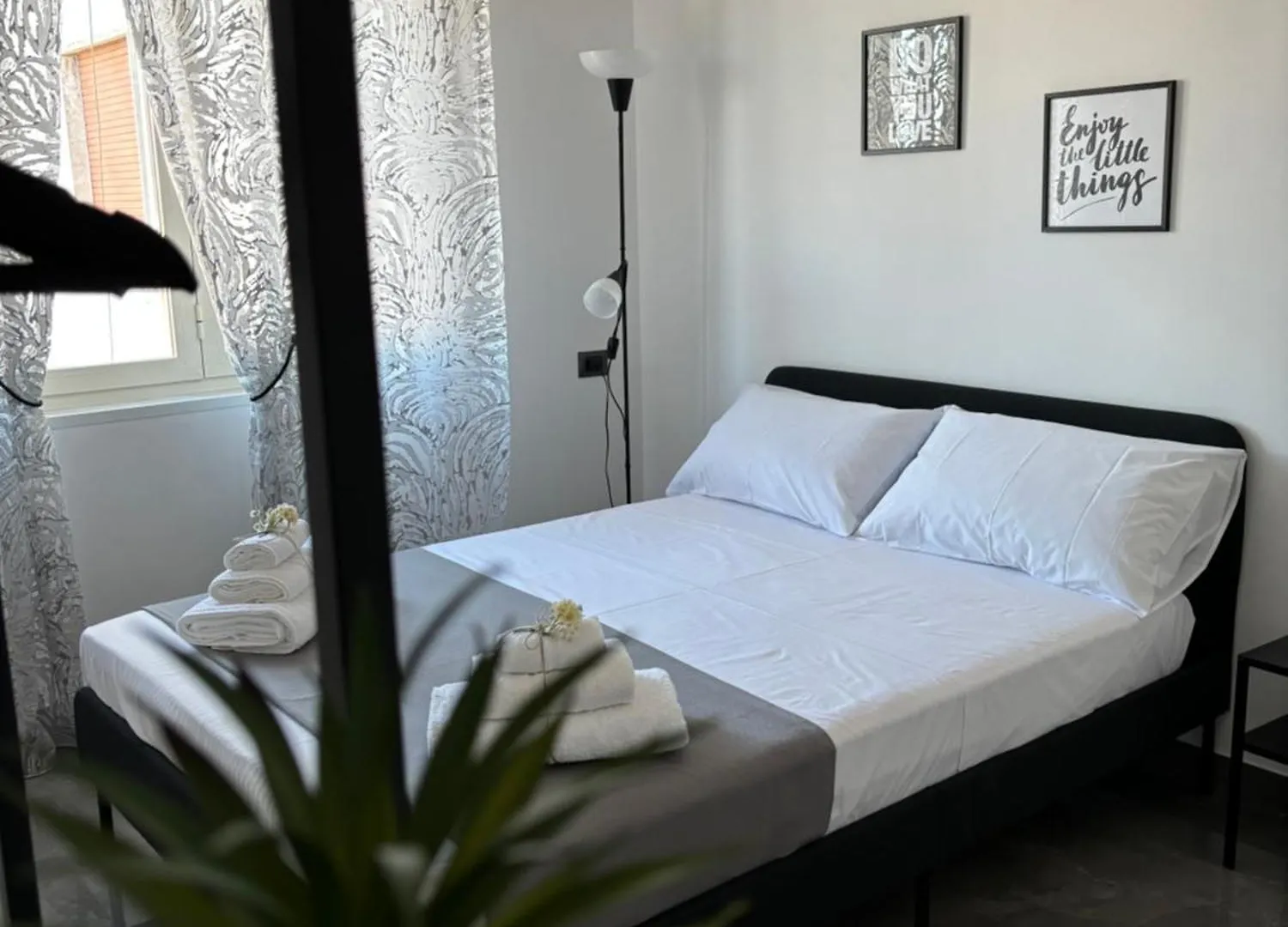 Louis Helen Apartment Naples Italy
