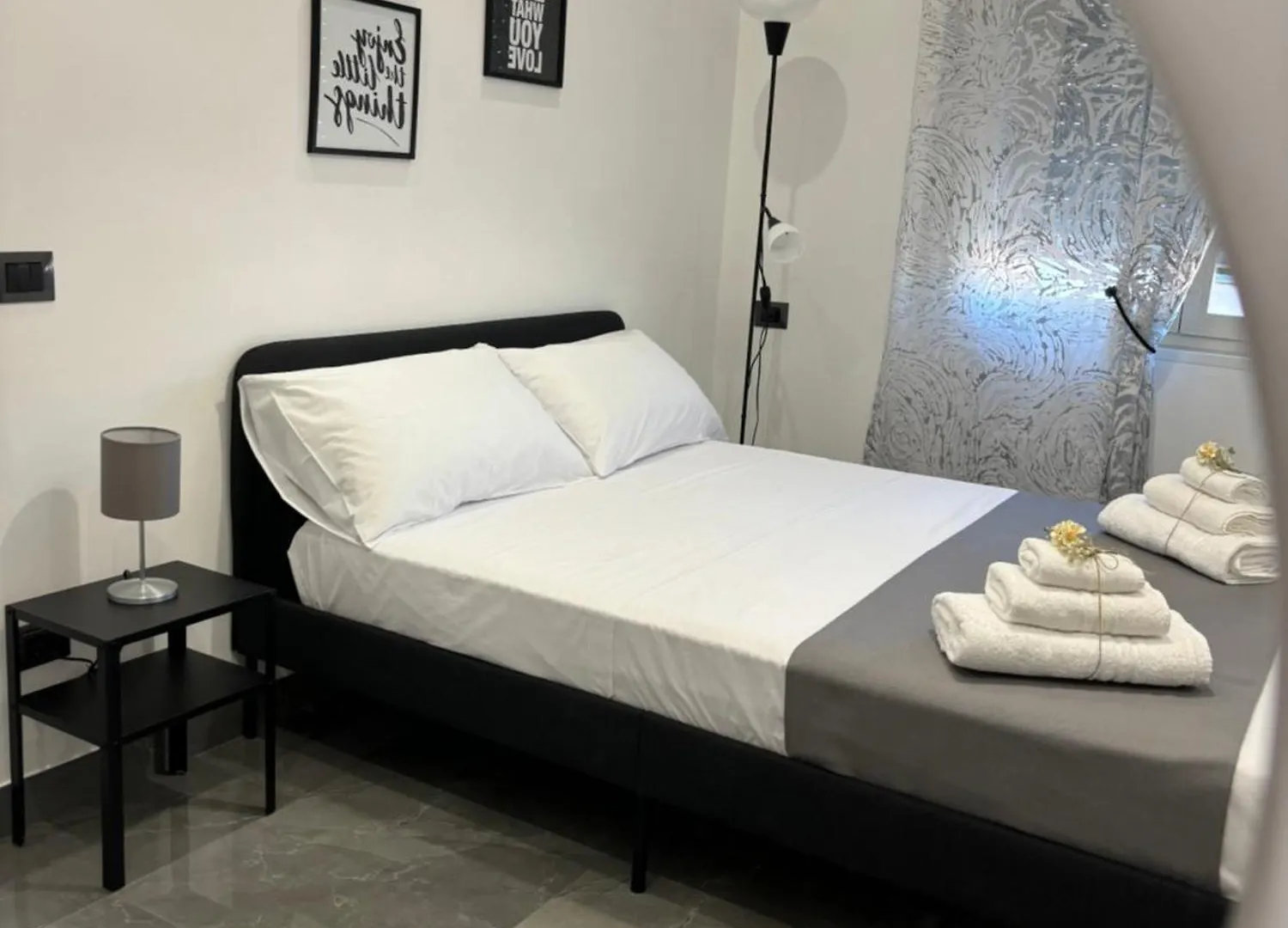 Louis Helen Apartment Naples