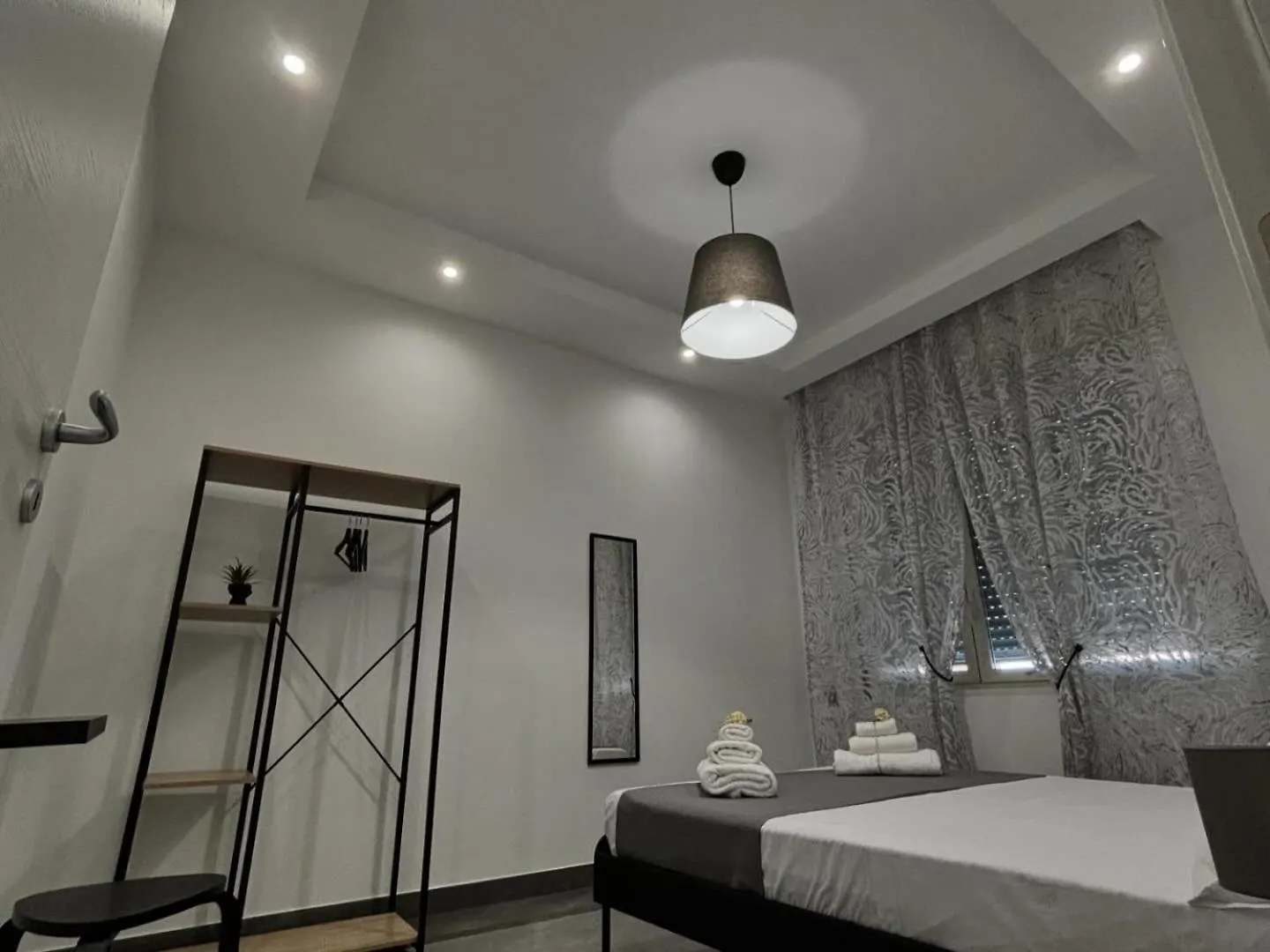 Louis Helen Apartment Naples Italy