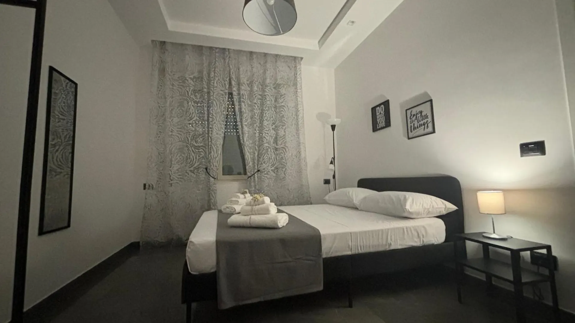 Louis Helen Apartment Naples