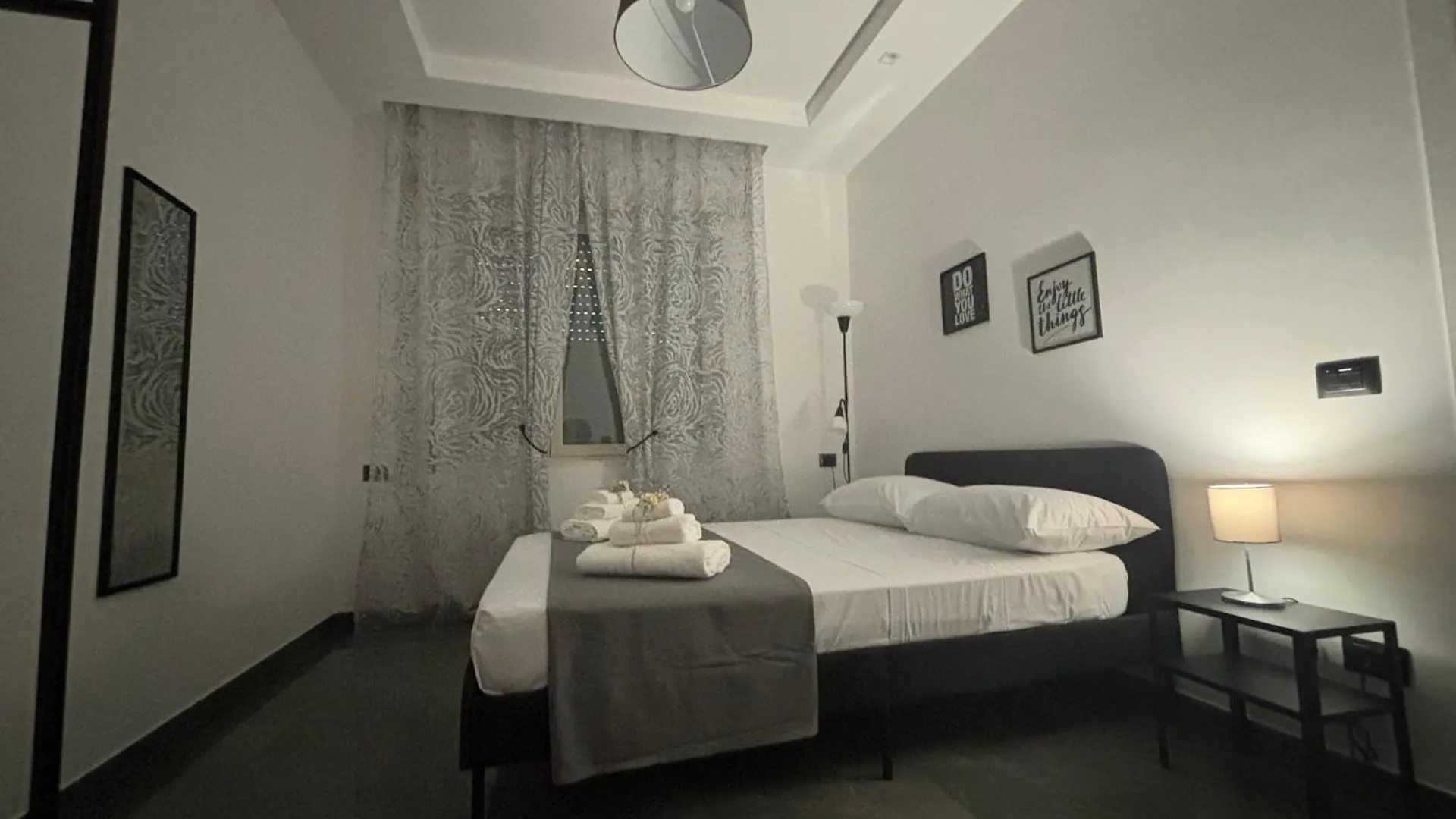 Louis Helen Apartment Naples